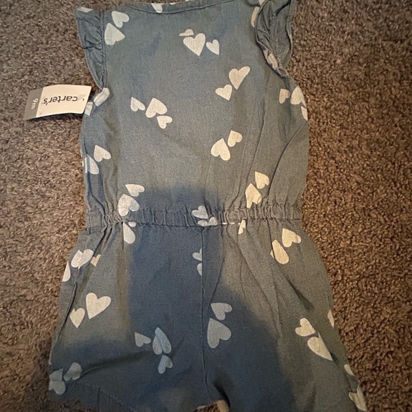 NWT carter’s romper - Picture 2 of 3